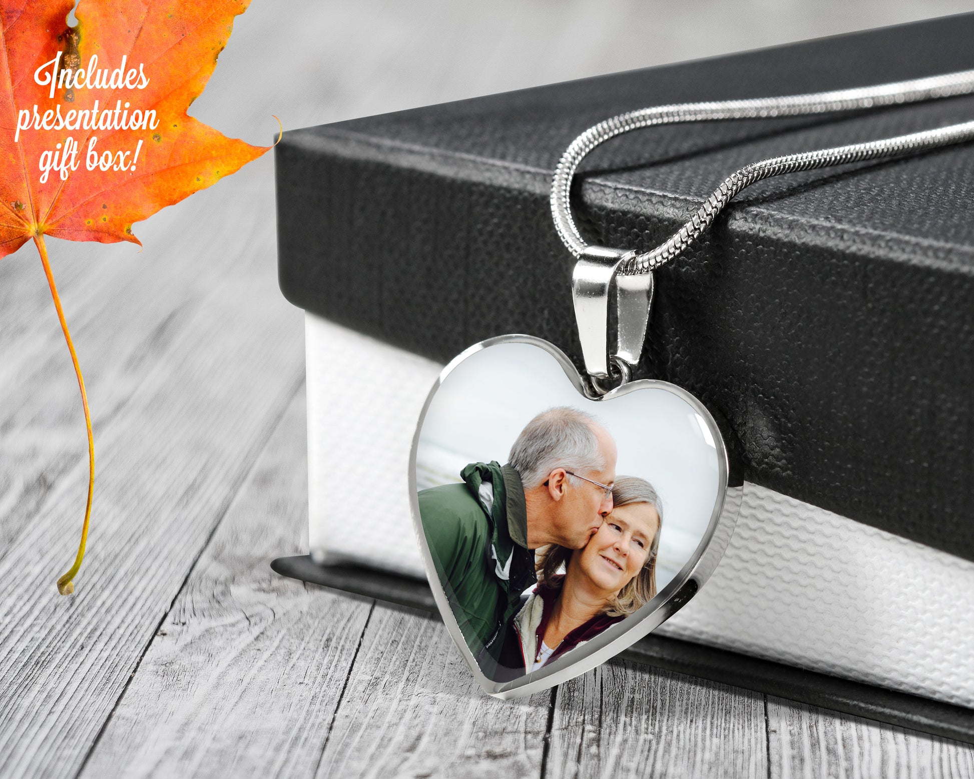 Personalized Photo Necklace Heart. Custom Picture - NeoSkull